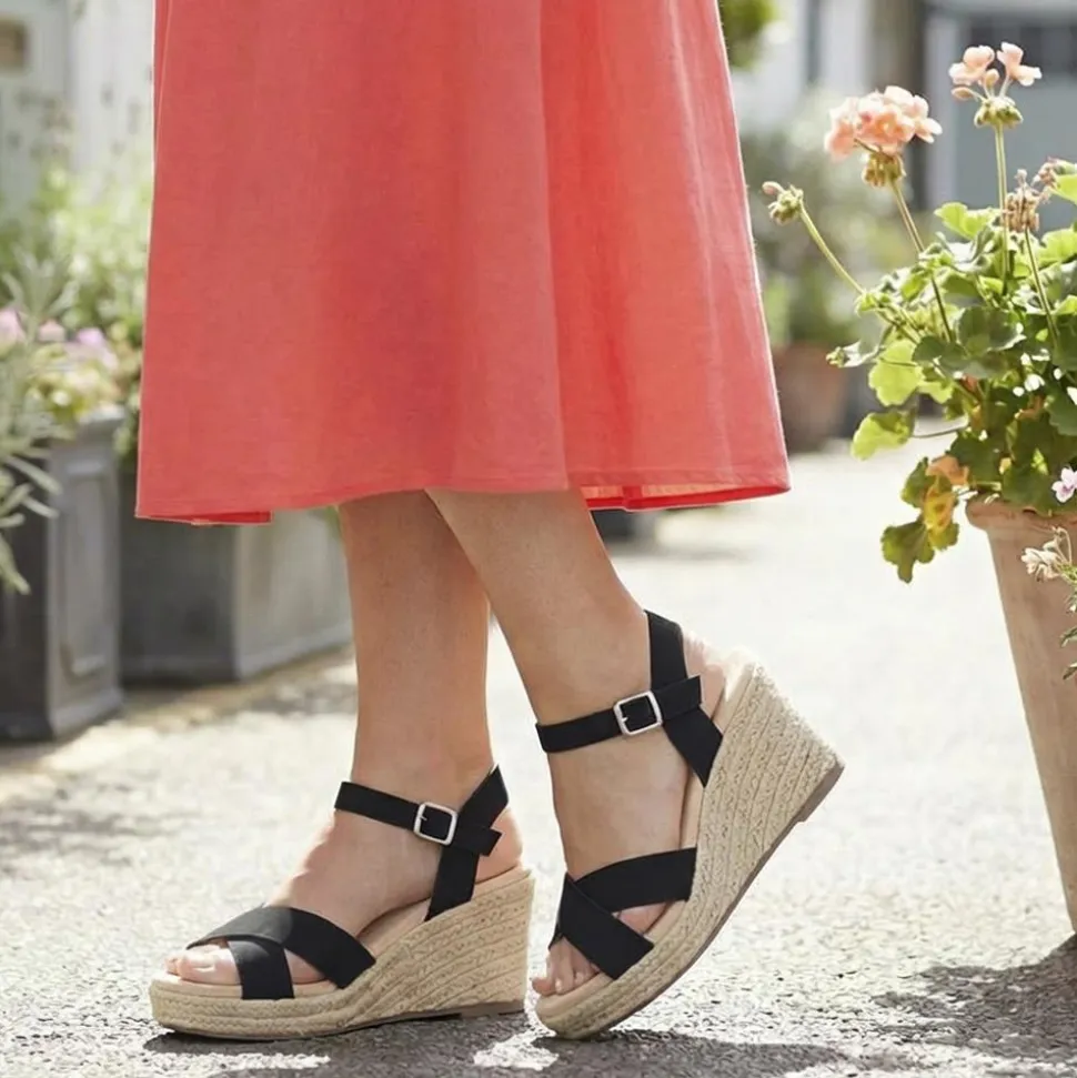 Lightweight Wedge Espadrilles - Black