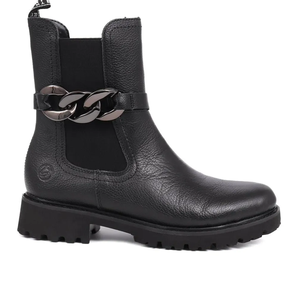 Low Heeled Chelsea Boots - Black