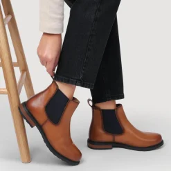 Mayah Leather Chelsea Boots - Tan