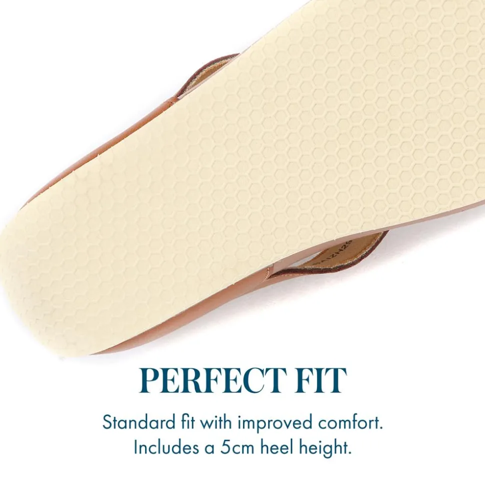 Metallic Toe Post Sandals - Tan
