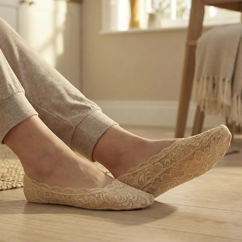Non-Slip Lace Footsie Socks - Nude