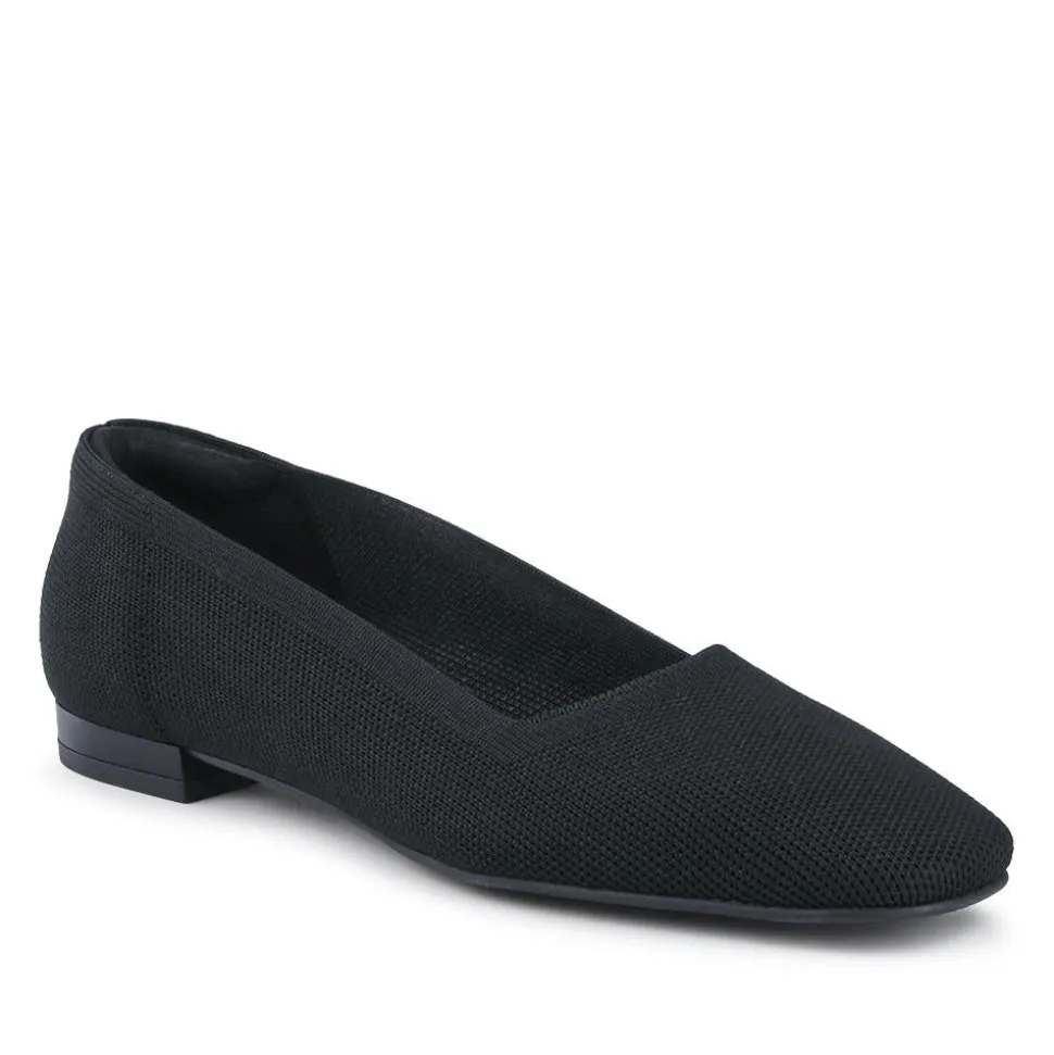 Olenka Casual Box-Toe Pumps - Black
