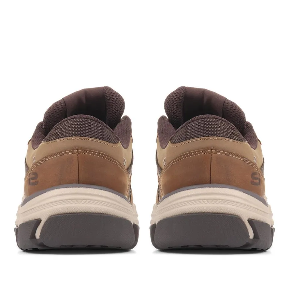 Relaxed Fit: Respected Edgemere Walking Shoes - Brown