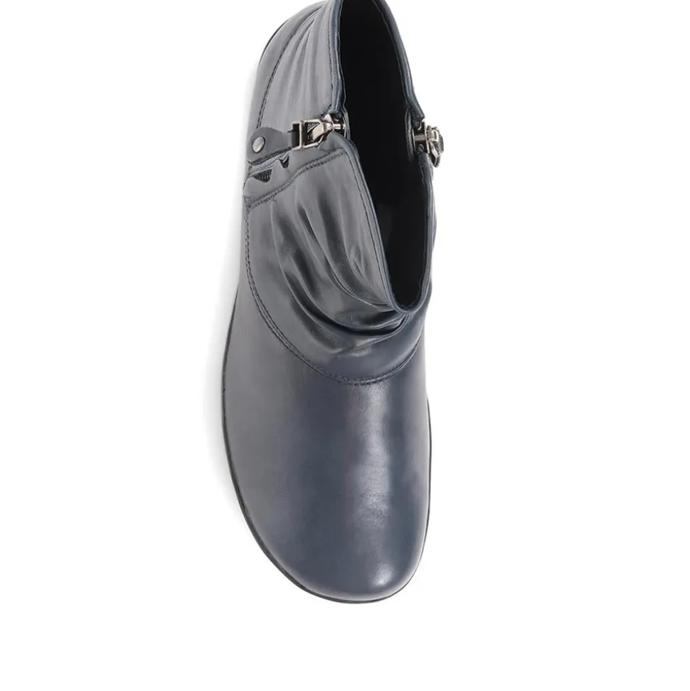 Sanja Leather Boots - Navy