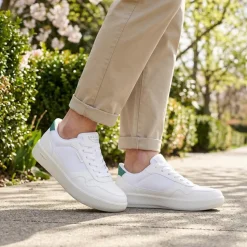 Skechers Slip-ins: Arch Fit Court Break Trainers - White