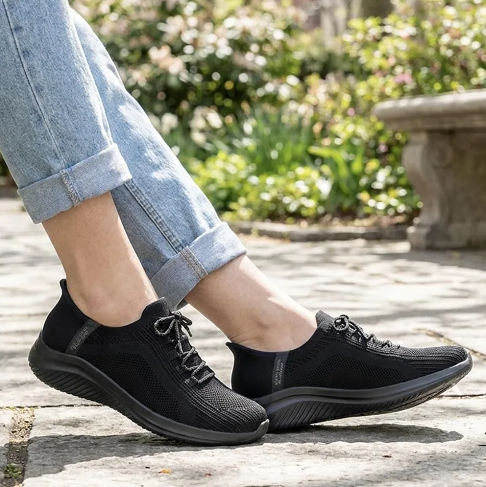 Skechers Slip-ins: Lace Up Trainers - Black