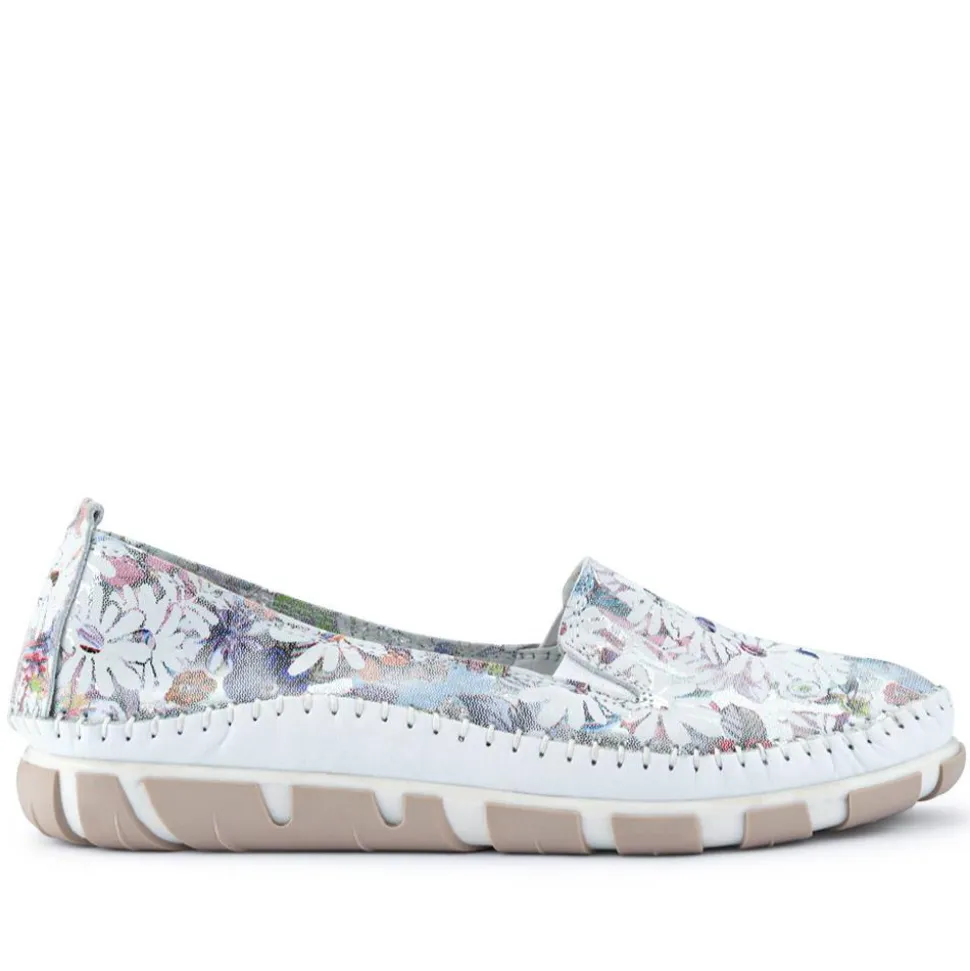 Slip-On Leather Pumps - Floral