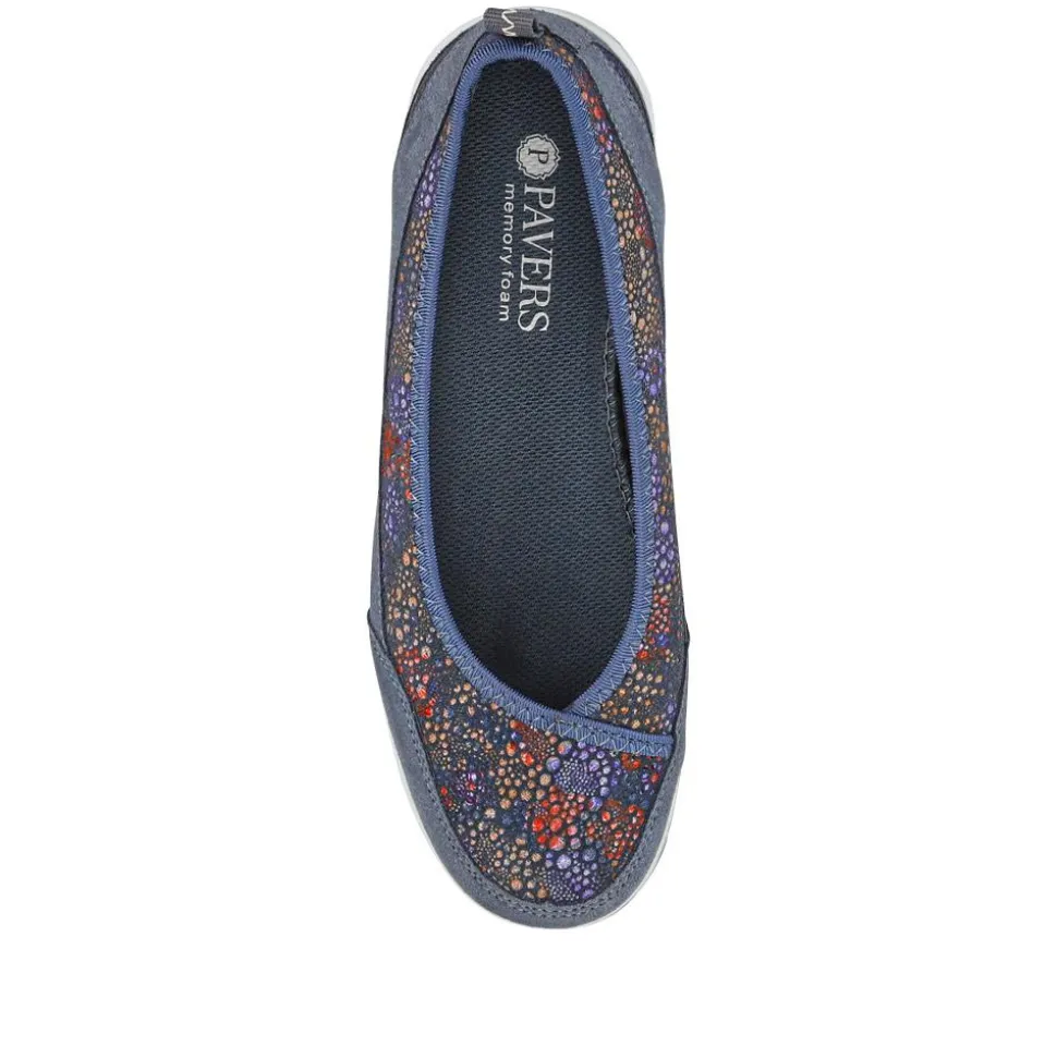 Slip-On Patterned Lightweight Pumps - Denim Multi