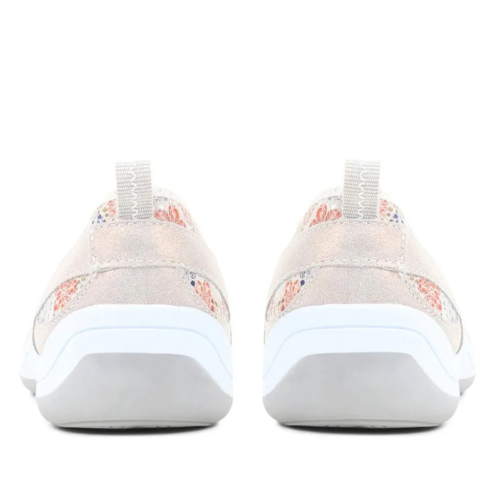 Slip-On Patterned Lightweight Pumps - Floral