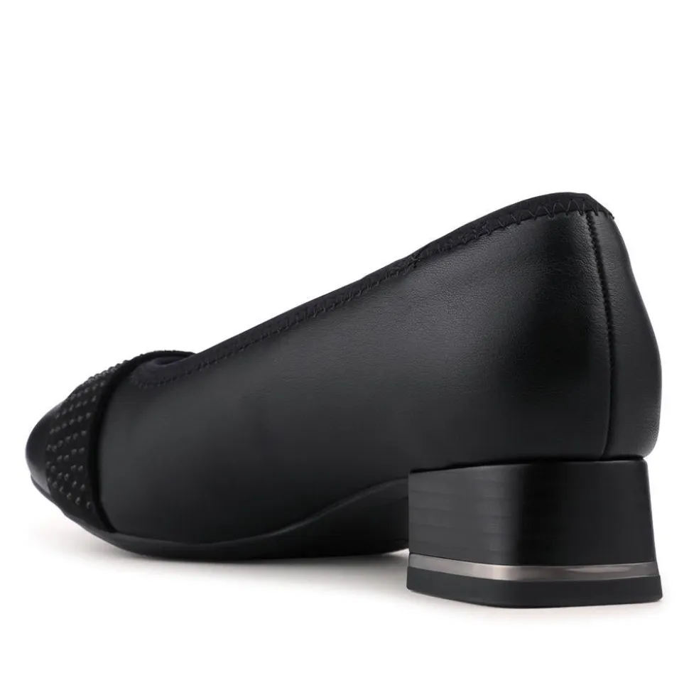 Smart Block Heel Slip On Shoes - Black