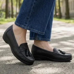 Smart Leather Tasselled Moccasins - Black