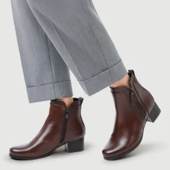 Smart Zip-Fastening Boots - Brown