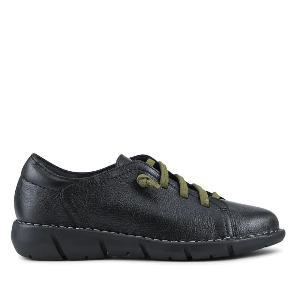 Thick Laced Leather Shoes - Black