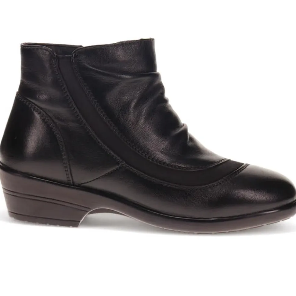 Wedge-Heeled Ankle Boots - Black