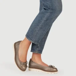 Wide Fit Bow-Detailed Chunky Pumps - Metallic