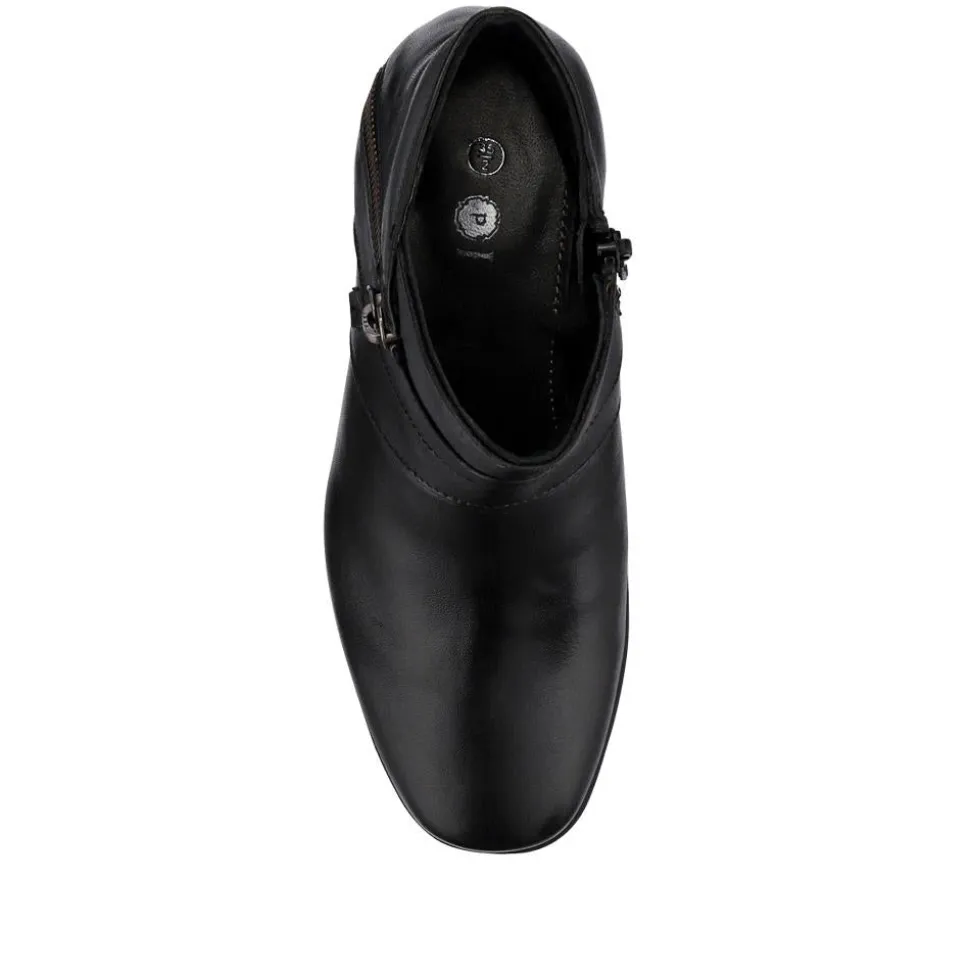 Wide-Fit Breathable Leather Boots - Black