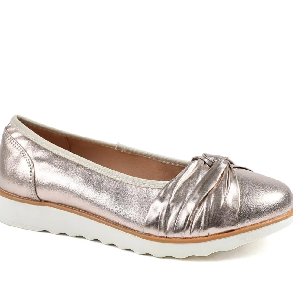 Wide Fit Chunky Bow Detailed Pumps - Gold