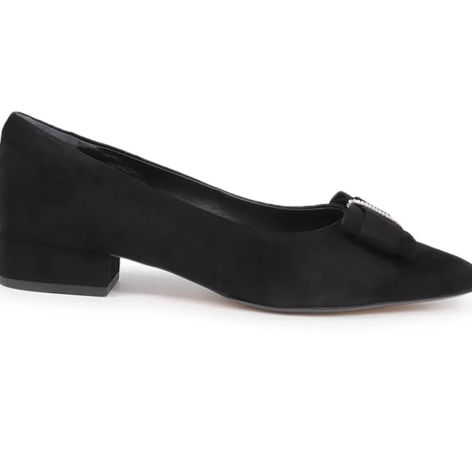 Zanzibar Pointed-Toe Flats - Black